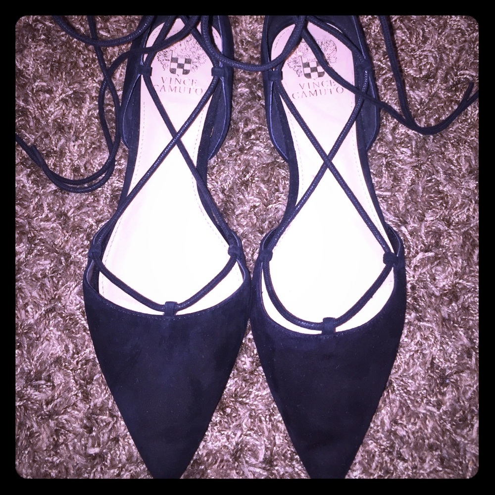 🖤Vince Camuto Lace-up Black Suede Flats!🖤 size10